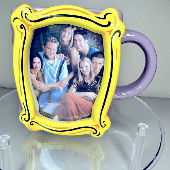 Friends Mug - Picture 1 of 7